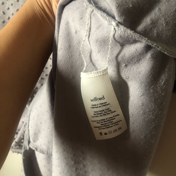 Aritzia Wilfred top - Picture 5 of 5